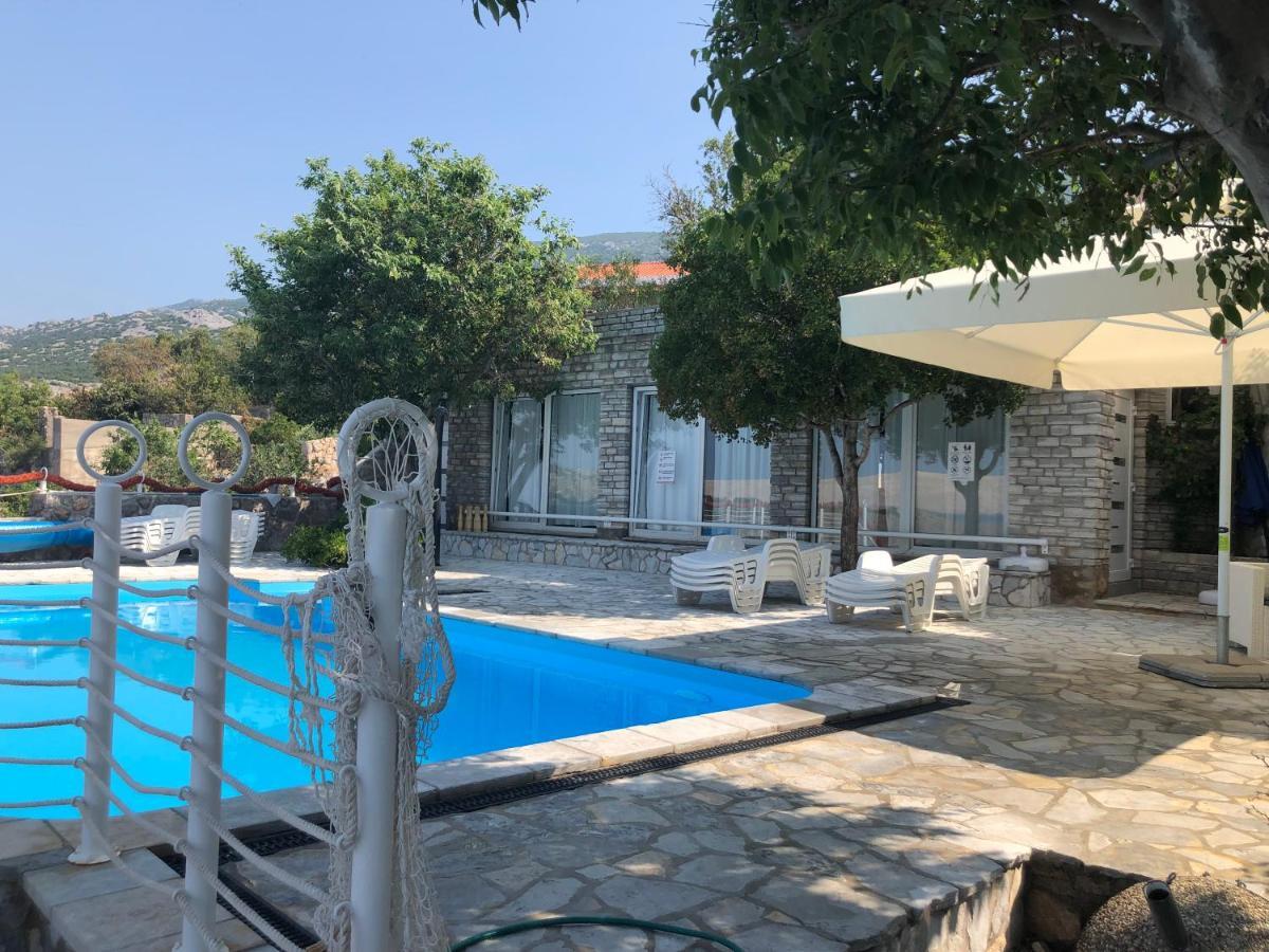 Resort Haus Toma Cesarica Exterior foto